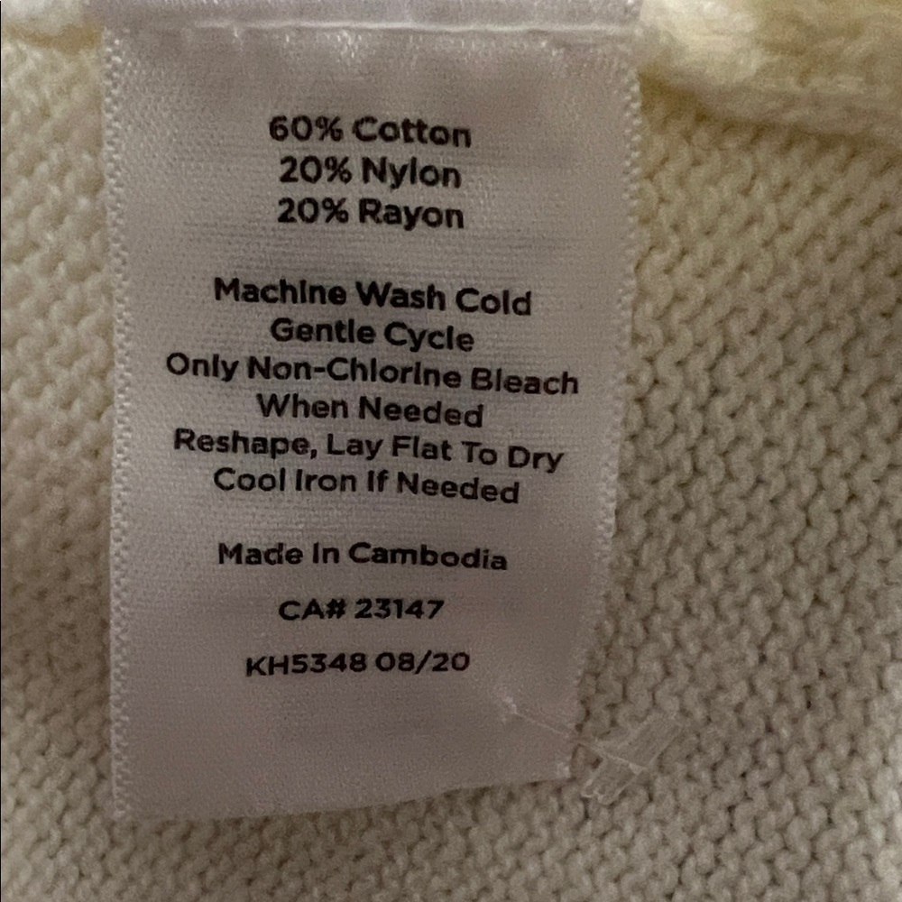TALBOTS SWEATER WITH BUTTONS ON THE SHOULDER LONG SLEEVE SIZE Mp - Picture 11 of 11